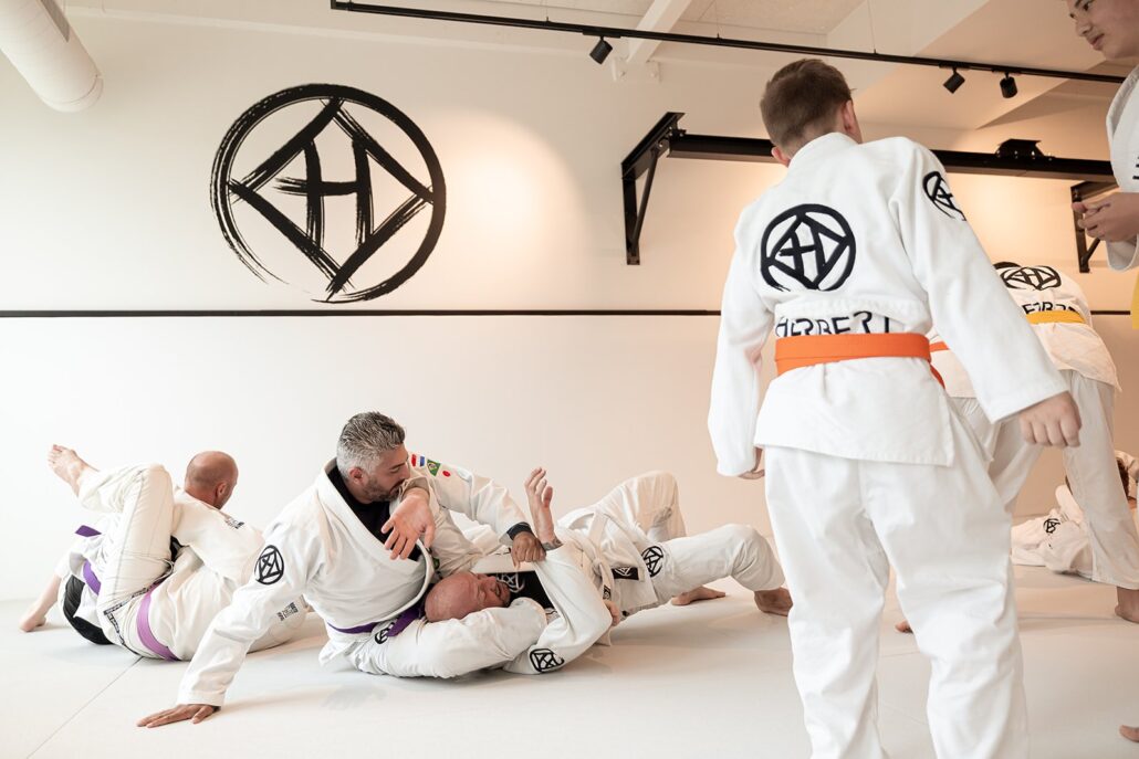 5 strategieën voor het Overwinnen van Trainingsplateaus en Het Herontdekken van Motivatie in Jiu Jitsu 4 5 strategieën voor het Overwinnen van Trainingsplateaus en Het Herontdekken van Motivatie in Jiu Jitsu – Sportschool Herbert Ede