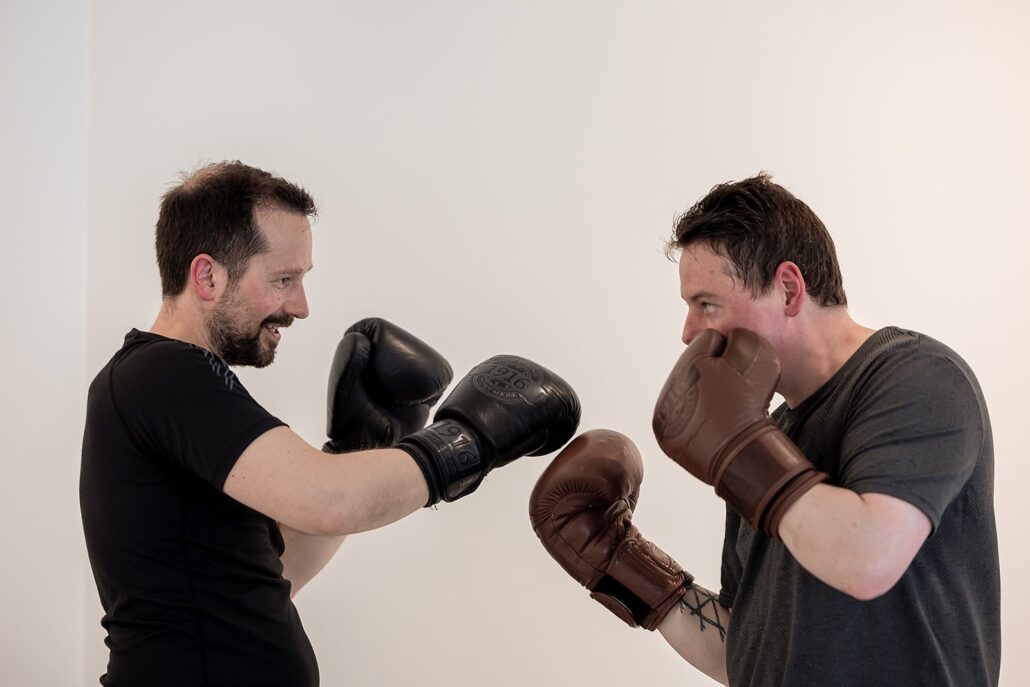 Bokshandschoenen: welke maat (oz) heb je nodig? 1 Bokshandschoenen: welke maat (oz) heb je nodig – Sportschool Herbert Ede