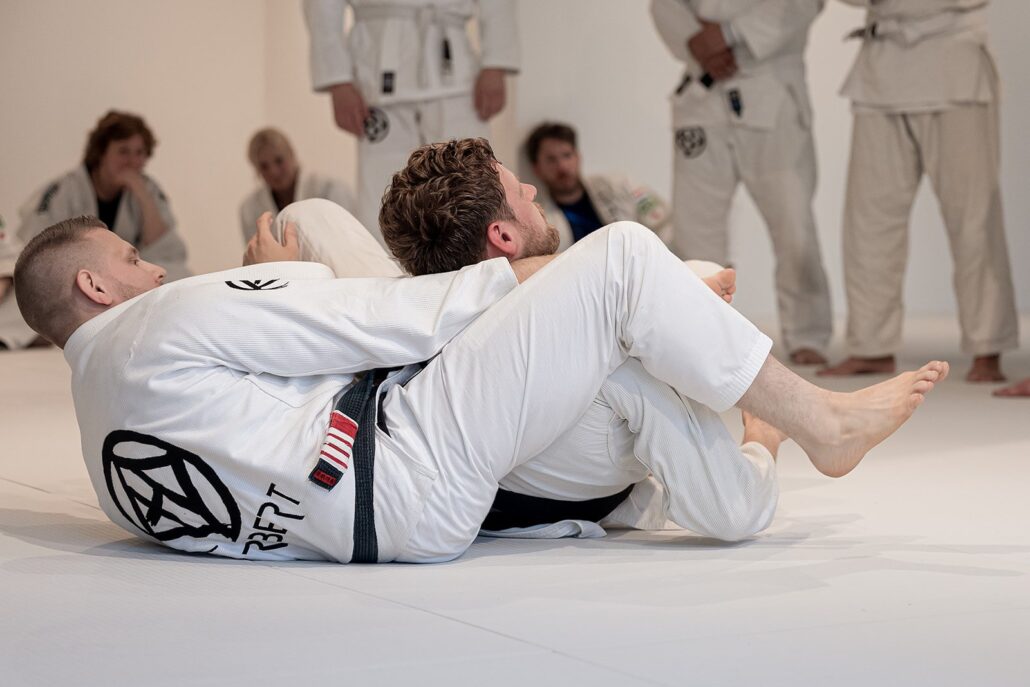 De paarse band in BJJ: wat betekent hij en hoe lang duurt het – Sportschool Herbert Ede