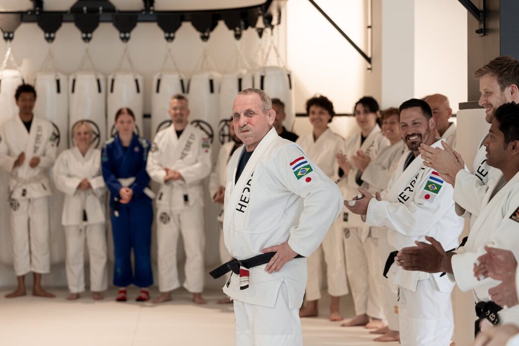 De witte band in BJJ: betekenis en hoe lang het duurt – Sportschool Herbert Ede