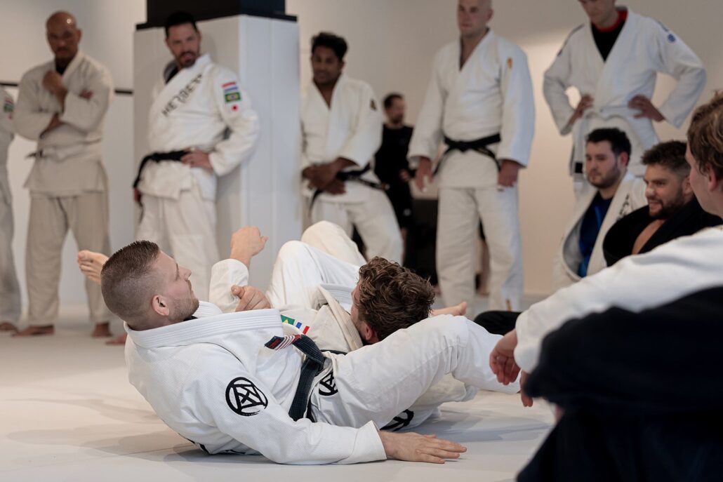 De witte band in BJJ: wat betekent hij en hoe lang duurt het 1 De witte band in BJJ: wat betekent hij en hoe lang duurt het – Sportschool Herbert Ede