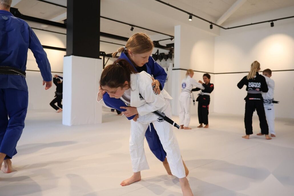 De zachte weg: wat is judo precies? 3 De zachte weg: wat is judo precies – Sportschool Herbert Ede