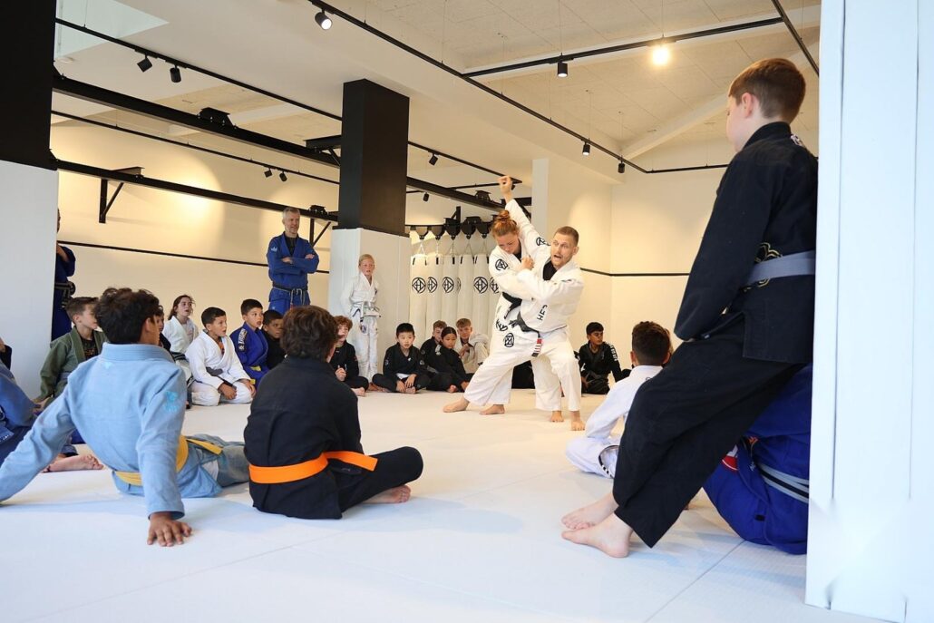 Hoe was en verzorg je je judopak 3 Hoe was en verzorg je je judopak – Sportschool Herbert Ede