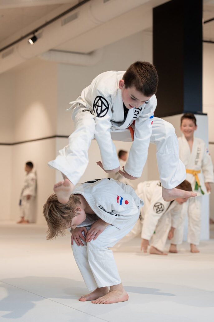 Ippon-seoi-nage: zo werkt deze judoworp (uitleg + tips) 5 Ippon-seoi-nage: zo werkt deze judoworp (uitleg + tips) – Sportschool Herbert Ede
