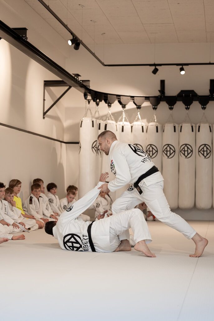 Kosoto-gake: zo werkt deze judoworp 1 Kosoto-gake: zo werkt deze judoworp – Sportschool Herbert Ede
