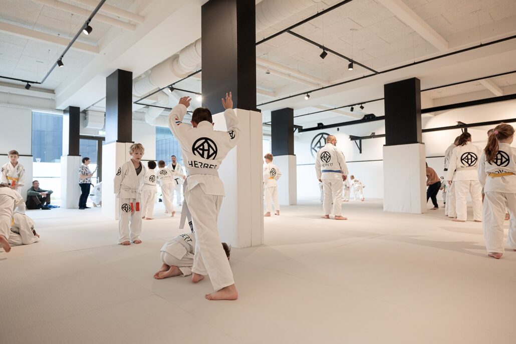Kouchi-gari: zo werkt deze judoworp – Sportschool Herbert Ede