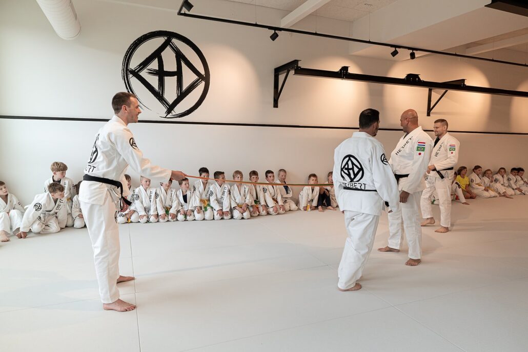 Vechtsport voor kinderen rond Veenendaal 1 Vechtsport voor kinderen rond Veenendaal – Sportschool Herbert Ede