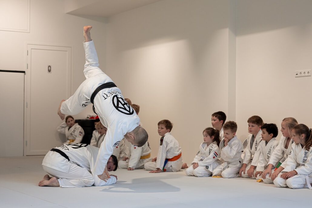 Wat heeft mijn kind nodig voor de eerste judoles? 10 Wat heeft mijn kind nodig voor de eerste judoles – Sportschool Herbert Ede