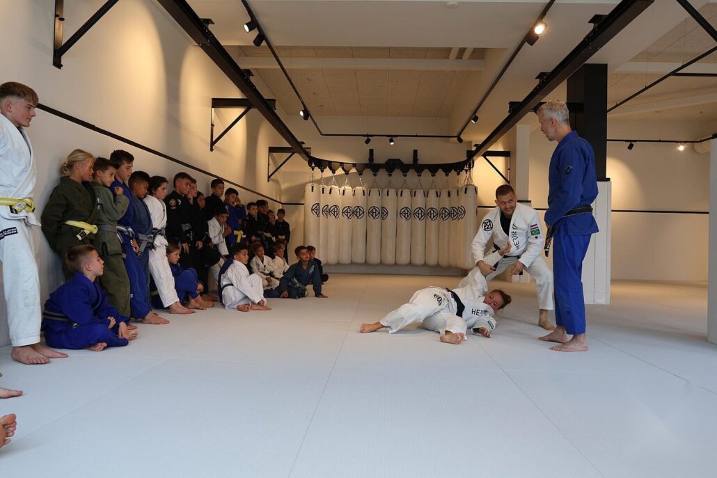 Wat is sambo? De complete uitleg, door een wereldkampioen 6 Wat is sambo De complete uitleg, door een wereldkampioen – Sportschool Herbert Ede