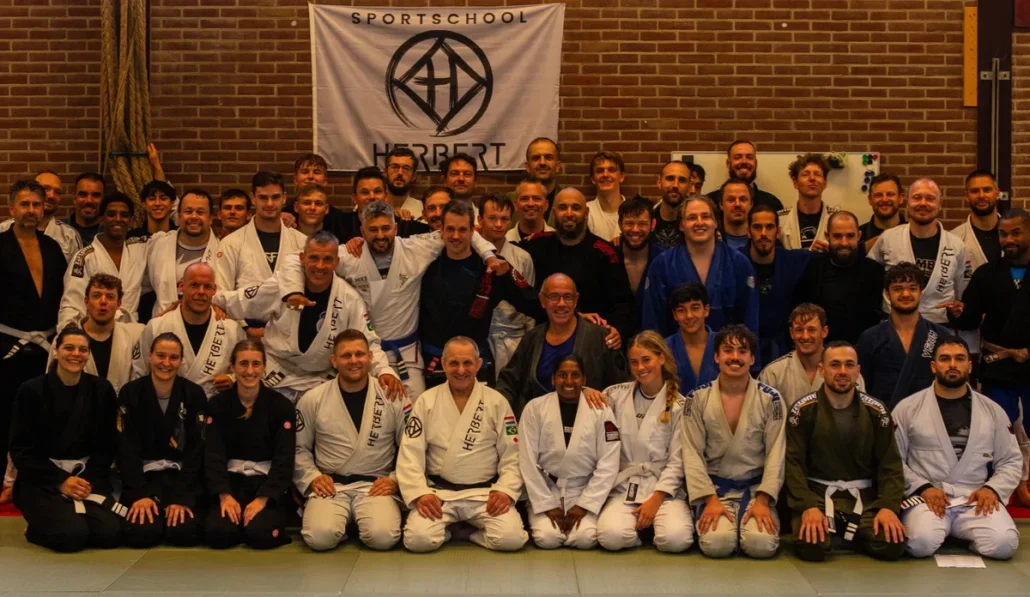 Wat kost BJJ in Ede? Lidmaatschap en wat je ervoor krijgt 6 Braziliaans Jiu Jitsu training in Ede bij Sportschool Herbert